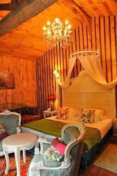 Cit'hotel Le Relais Du Boisniard 3* Chambretaud
